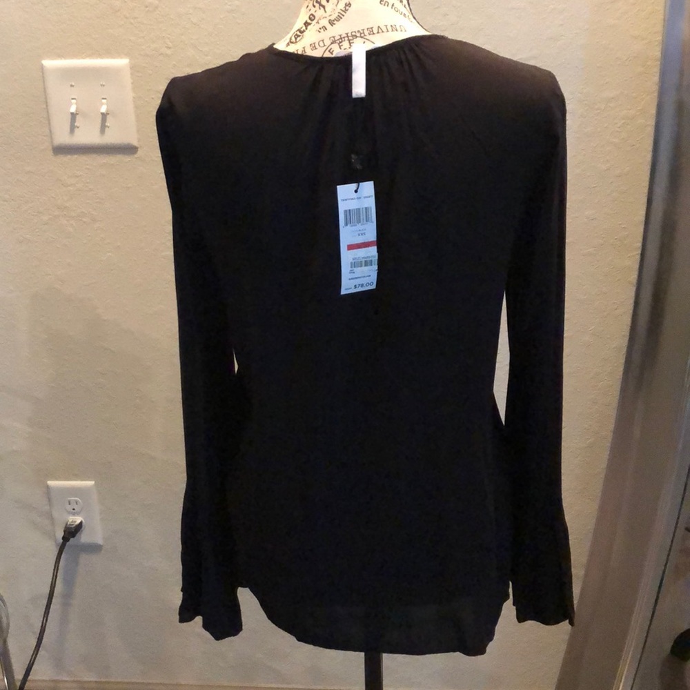 BLACK TOP - Picture 2 of 3